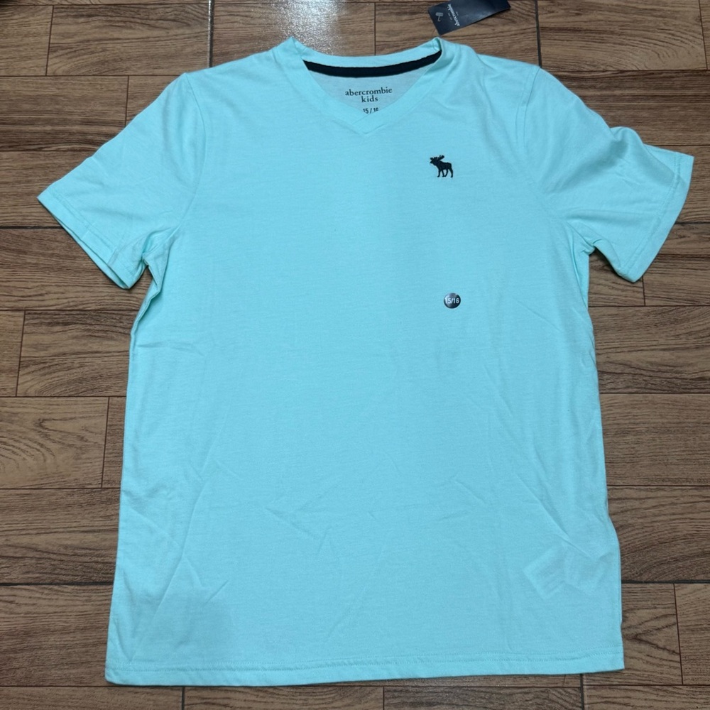 Abercrombie Kids Aqua Short Sleeve Tee - Picture 2 of 3